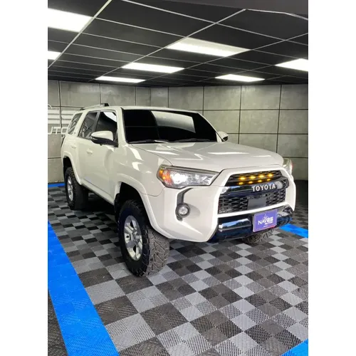 Toyota 4Runner SR5 2022 Blanco Caracas