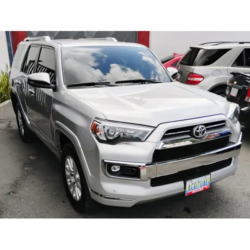 Toyota 4Runner Limited 2024 Plateado Girardot