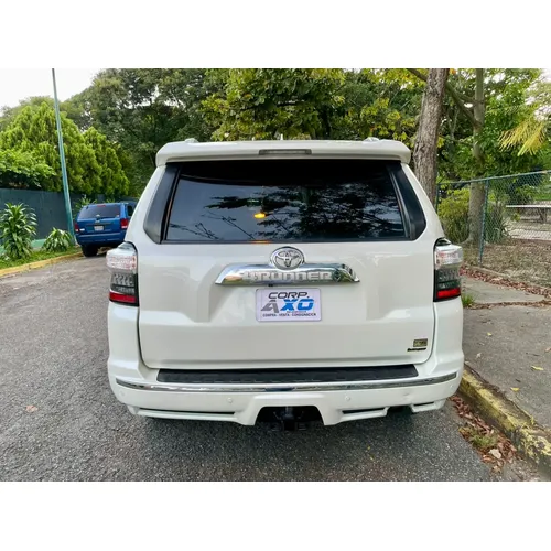 Toyota 4Runner Limited 2020 Blanco Caracas