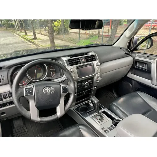 Toyota 4Runner 2013 Gris Caracas