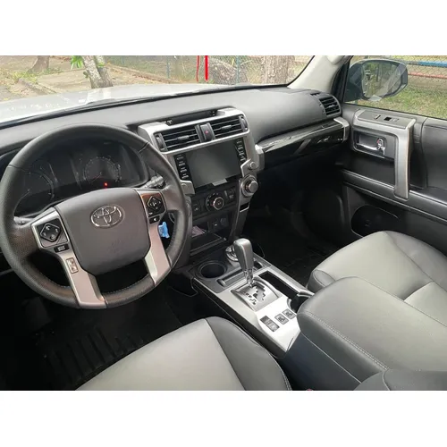 Toyota 4Runner SR5 2023 Plateado Caracas