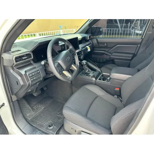Toyota 4Runner SR5 2025 Blanco Caracas
