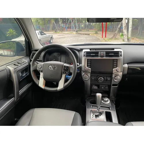 Toyota 4Runner SR5 2023 Plateado Caracas