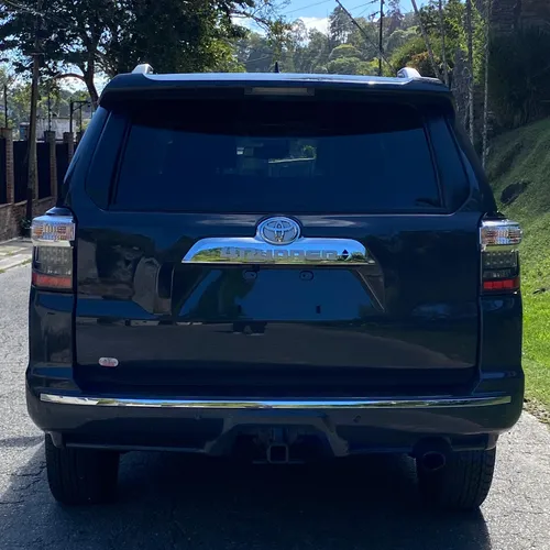 Toyota 4Runner Limited 2024 Gris Caracas