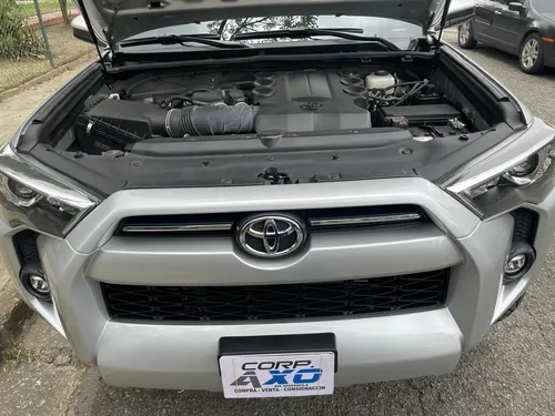 Toyota 4Runner SR5 2023 Plateado Caracas