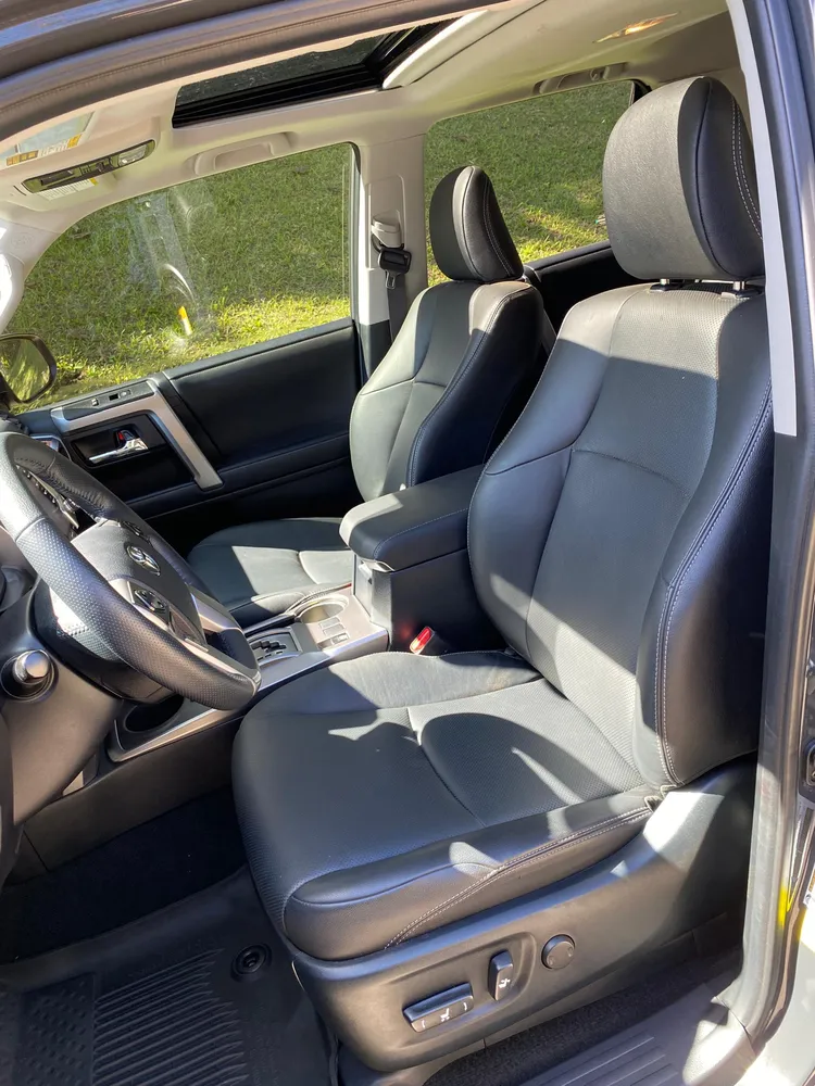 Toyota 4Runner Limited 2024 Gris Caracas