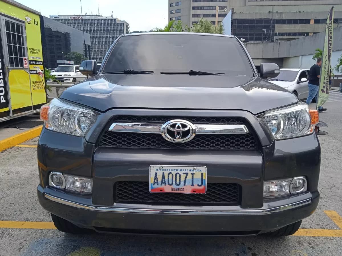Toyota 4runner Gris Modelo 2010