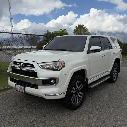 Toyota 4Runner Limited 2023 Blanco Caracas