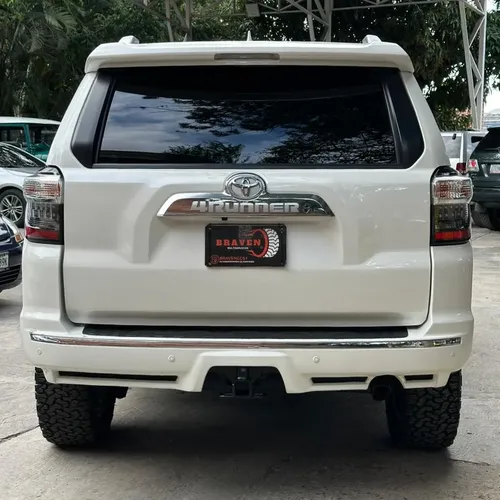 Toyota 4Runner Limited 2020 Blanco Caracas