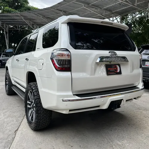 Toyota 4Runner Limited 2020 Blanco Caracas