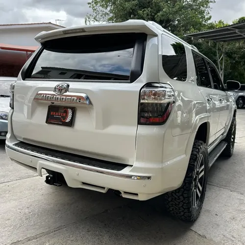 Toyota 4Runner Limited 2020 Blanco Caracas