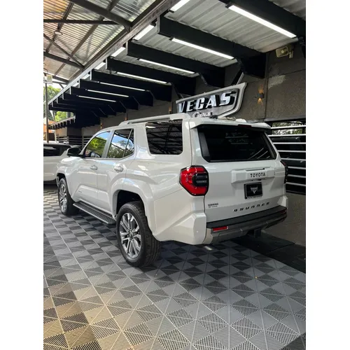 Toyota 4Runner Limited 2025 Blanco Barquisimeto