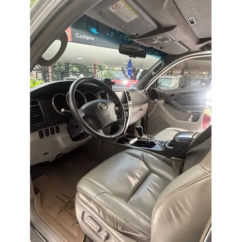 Toyota 4Runner Limited 2008 Plateado Caracas