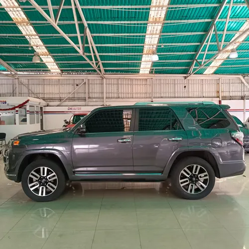 Toyota 4Runner Limited 2014 Gris Caracas