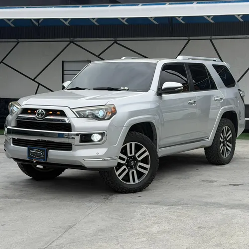Toyota 4Runner Limited 2015 Plateado Caracas
