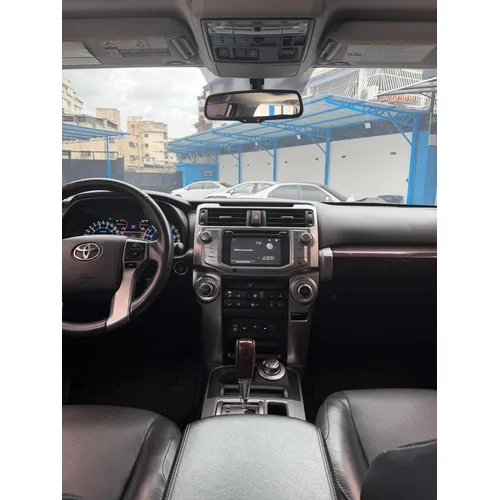 Toyota 4Runner Limited 2015 Plateado Caracas
