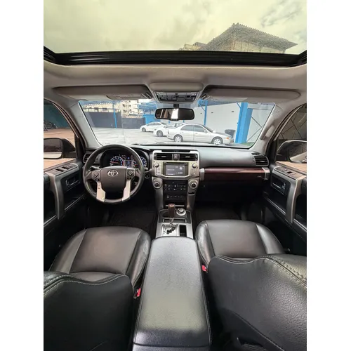 Toyota 4Runner Limited 2015 Plateado Caracas