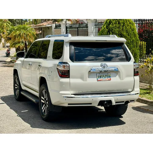 Toyota 4Runner Limited 2015 Blanco Caracas