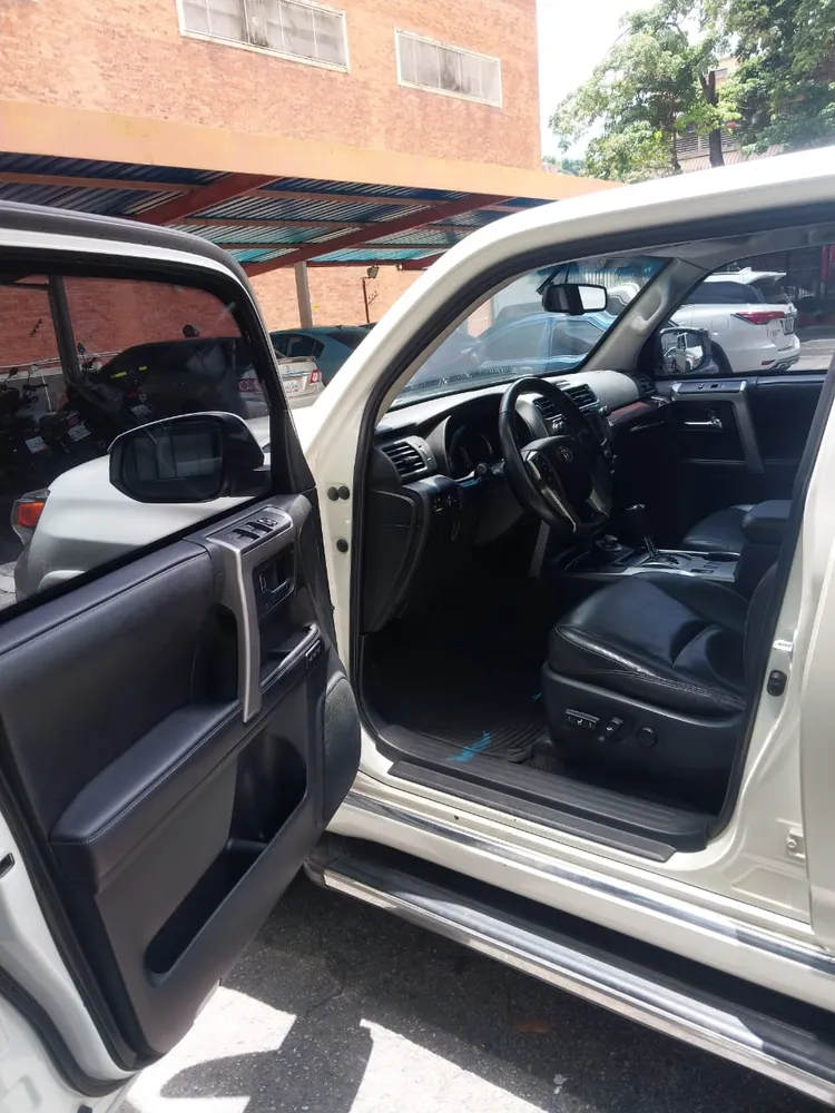 Toyota 4Runner Limited 2016 Blanco Caracas