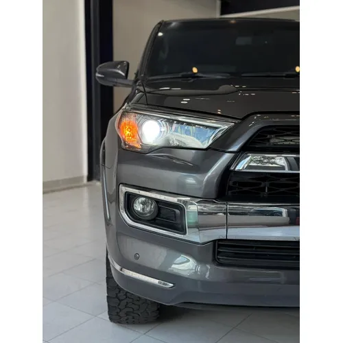 Toyota 4Runner Limited 2016 Gris Caracas