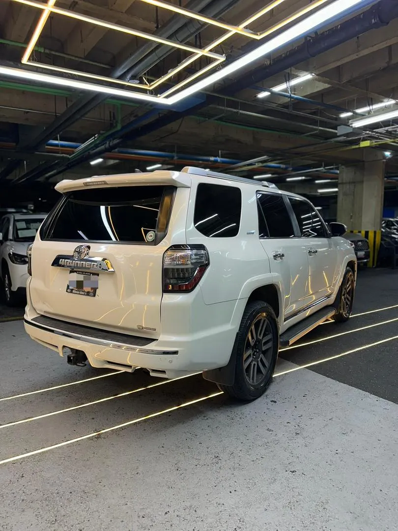 Toyota 4Runner Limited 1900 Blanco Caracas