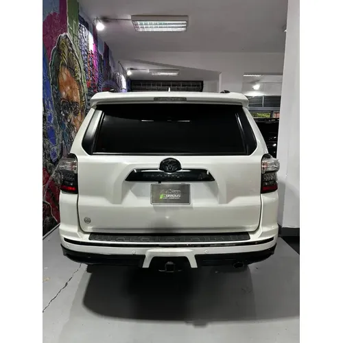 Toyota 4Runner Limited 2019 Blanco Caracas