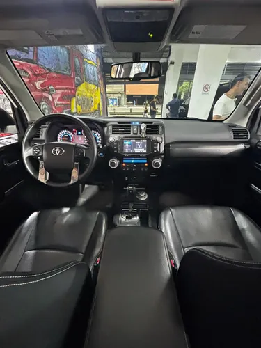 Toyota 4Runner Limited 2019 Blanco Caracas