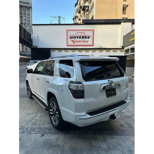 Toyota 4Runner Limited 2021 Blanco Caracas