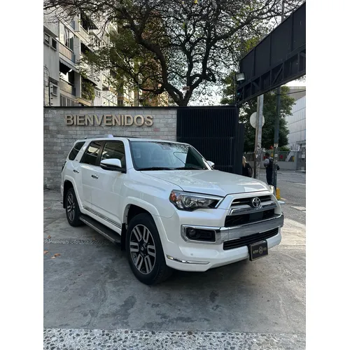 Toyota 4Runner Limited 2021 Blanco Caracas