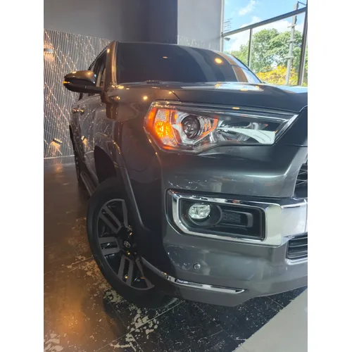 Toyota 4Runner 2021 Gris Caracas