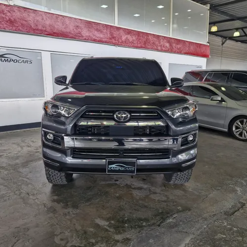 Toyota 4Runner Limited 2022 Gris Caracas