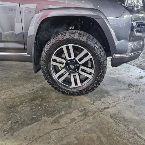 Toyota 4Runner Limited 2022 Gris Caracas