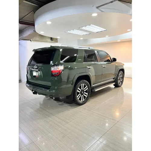Toyota 4Runner Limited 2022 Verde Caracas