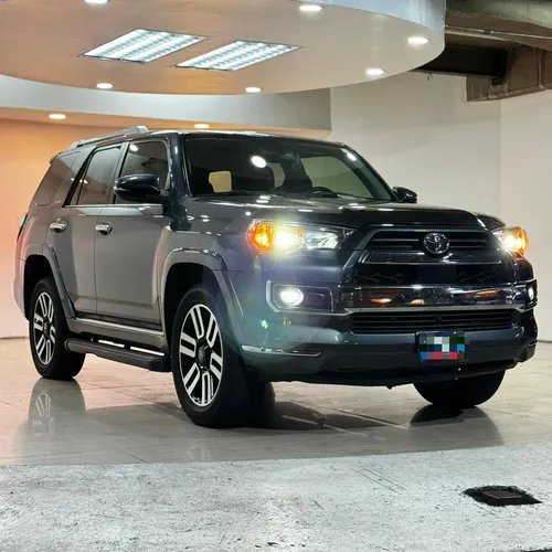 Toyota 4Runner Limited 2023 Gris Caracas