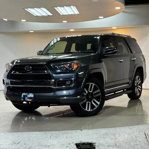Toyota 4Runner Limited 2023 Gris Caracas
