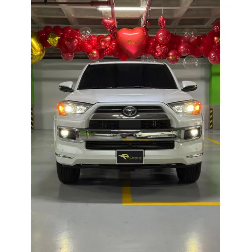 Toyota 4Runner Limited 2024 Blanco Caracas