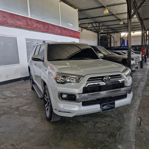 Toyota 4Runner Limited 2024 Blanco Caracas
