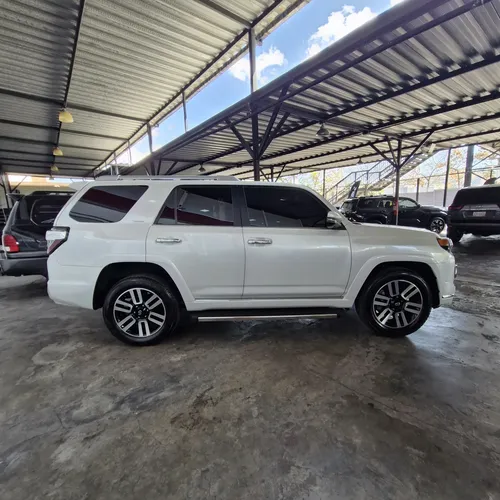 Toyota 4Runner Limited 2024 Blanco Caracas
