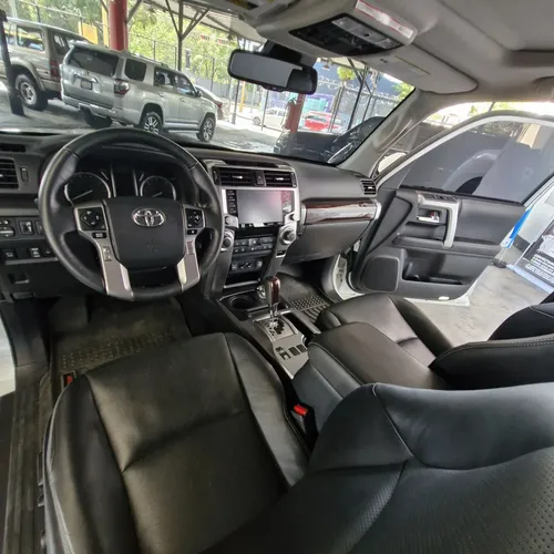 Toyota 4Runner Limited 2024 Blanco Caracas