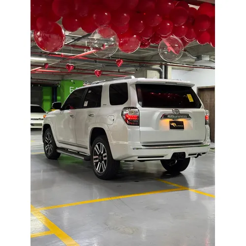 Toyota 4Runner Limited 2024 Blanco Caracas