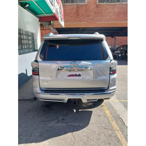 Toyota 4Runner Limited 2024 Plateado Caracas