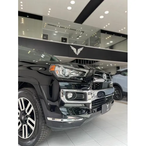 Toyota 4Runner Limited 2024 Negro Caracas