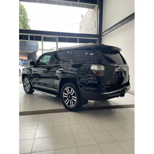 Toyota 4Runner Limited 2024 Negro Caracas