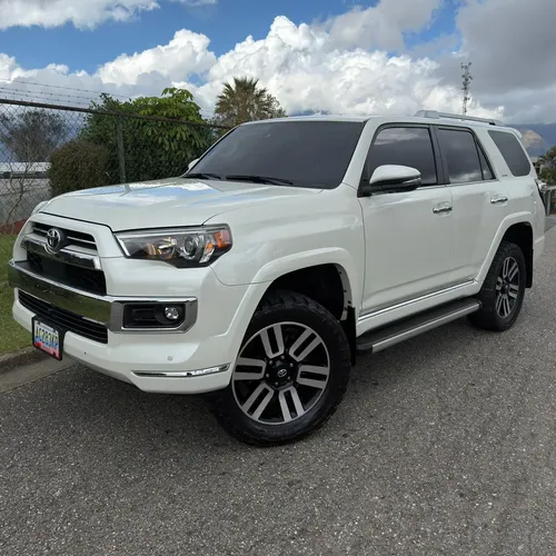 Toyota 4Runner Limited 2023 Blanco Caracas