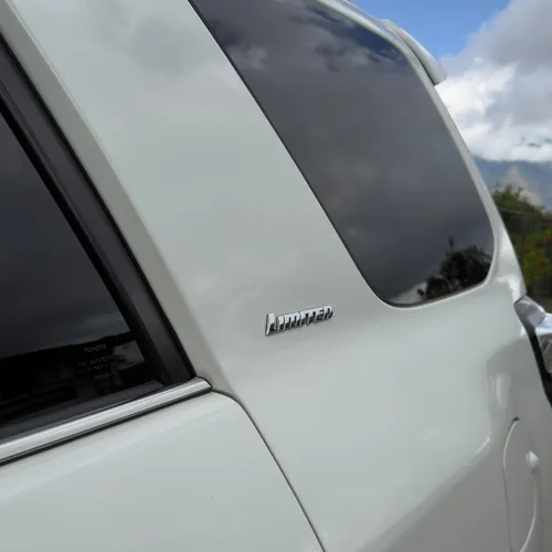 Toyota 4Runner Limited 2023 Blanco Caracas