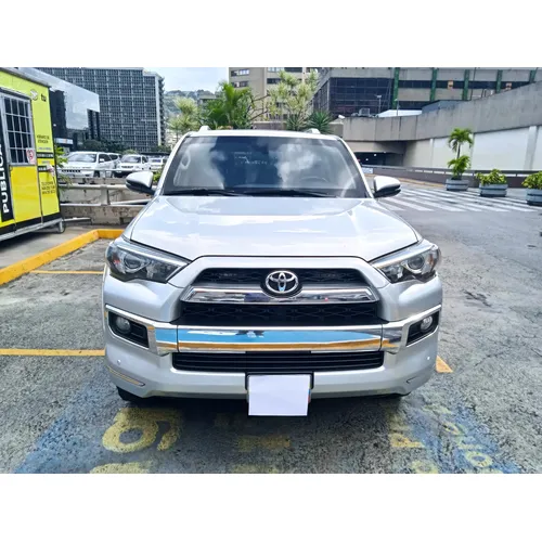 Toyota 4Runner Limited 2016 Plateado Caracas