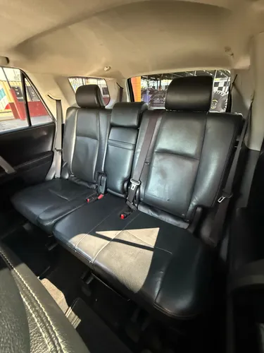 Toyota 4Runner Limited 2016 Plateado Lechería