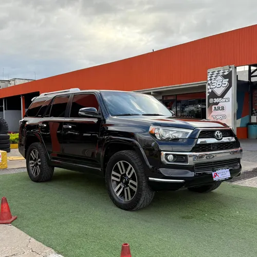 Toyota 4Runner Limited 2015 Negro Lechería