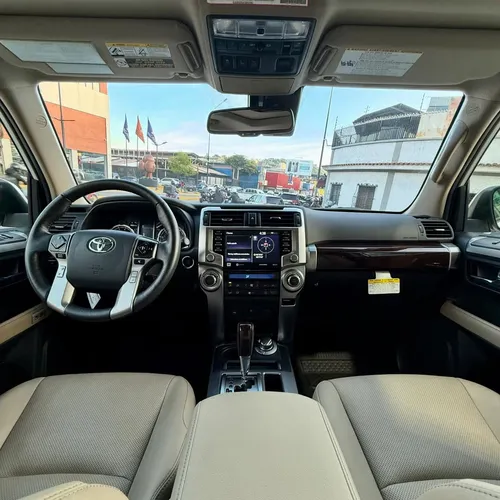 Toyota 4Runner Limited 2023 Blanco Caracas
