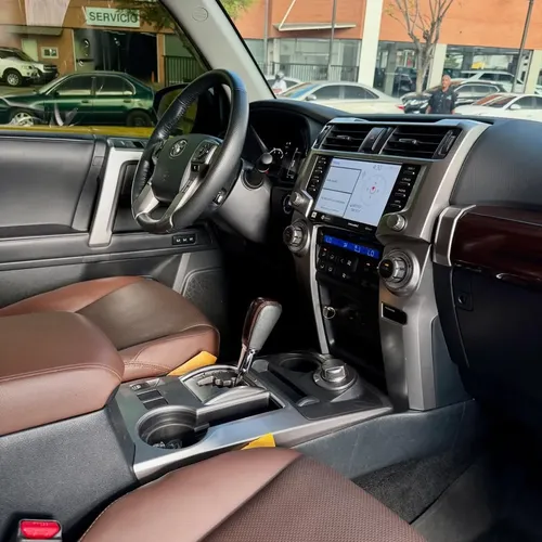 Toyota 4Runner Limited 2024 Plateado Caracas